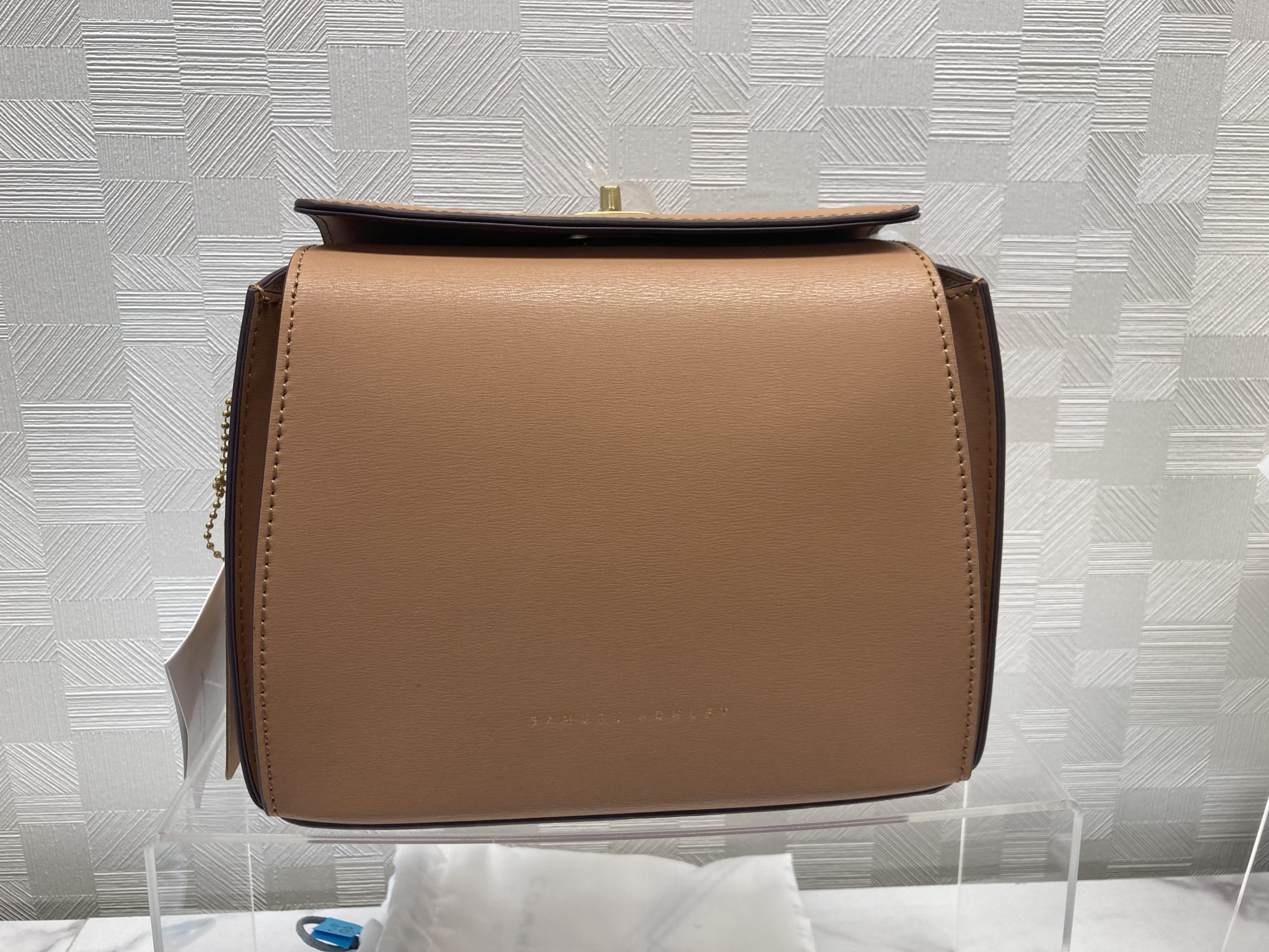 サミュエル アシュレー パンドラ